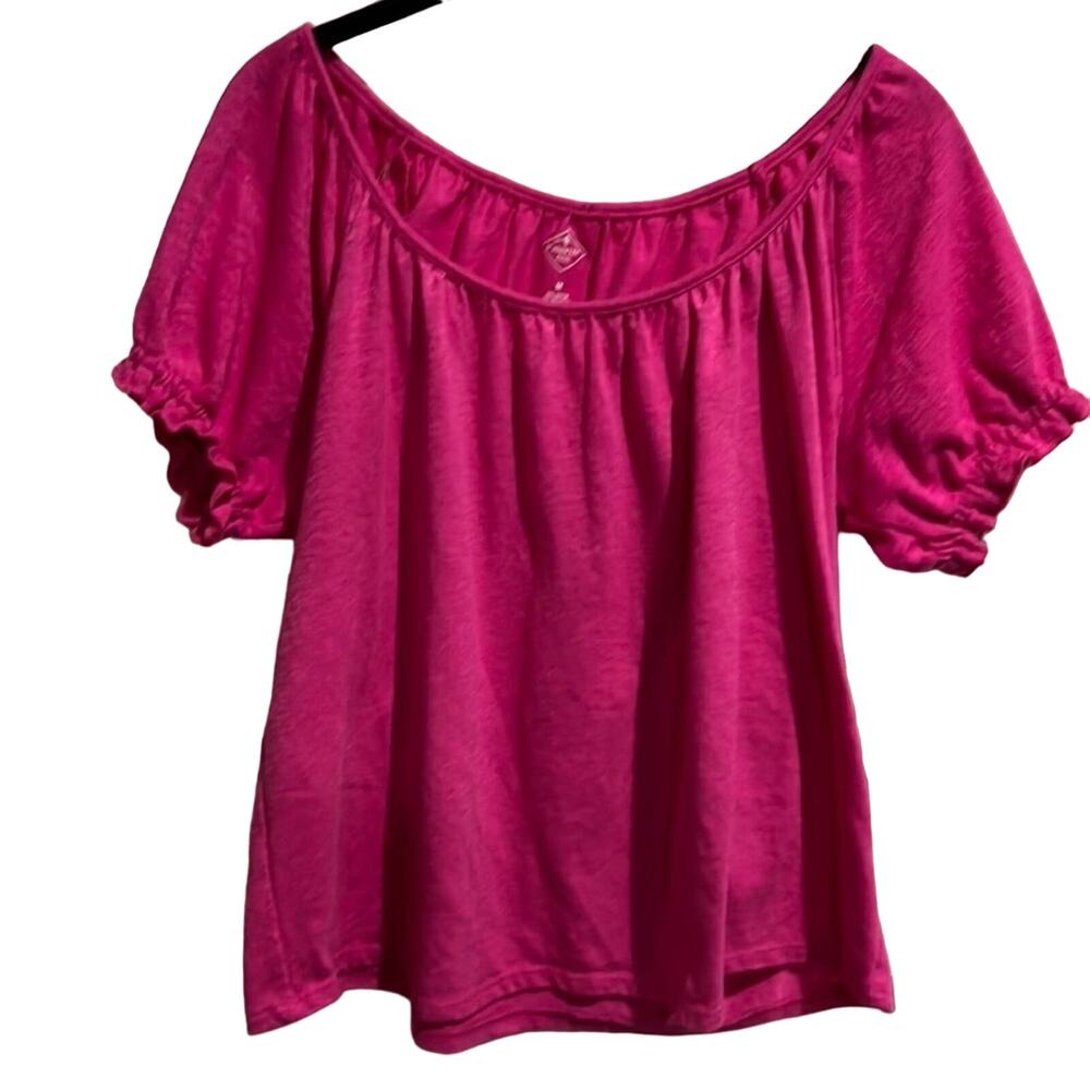 ST. John’s Bay Women’s Top ruffled sleeves size Medium Barbie Pink!